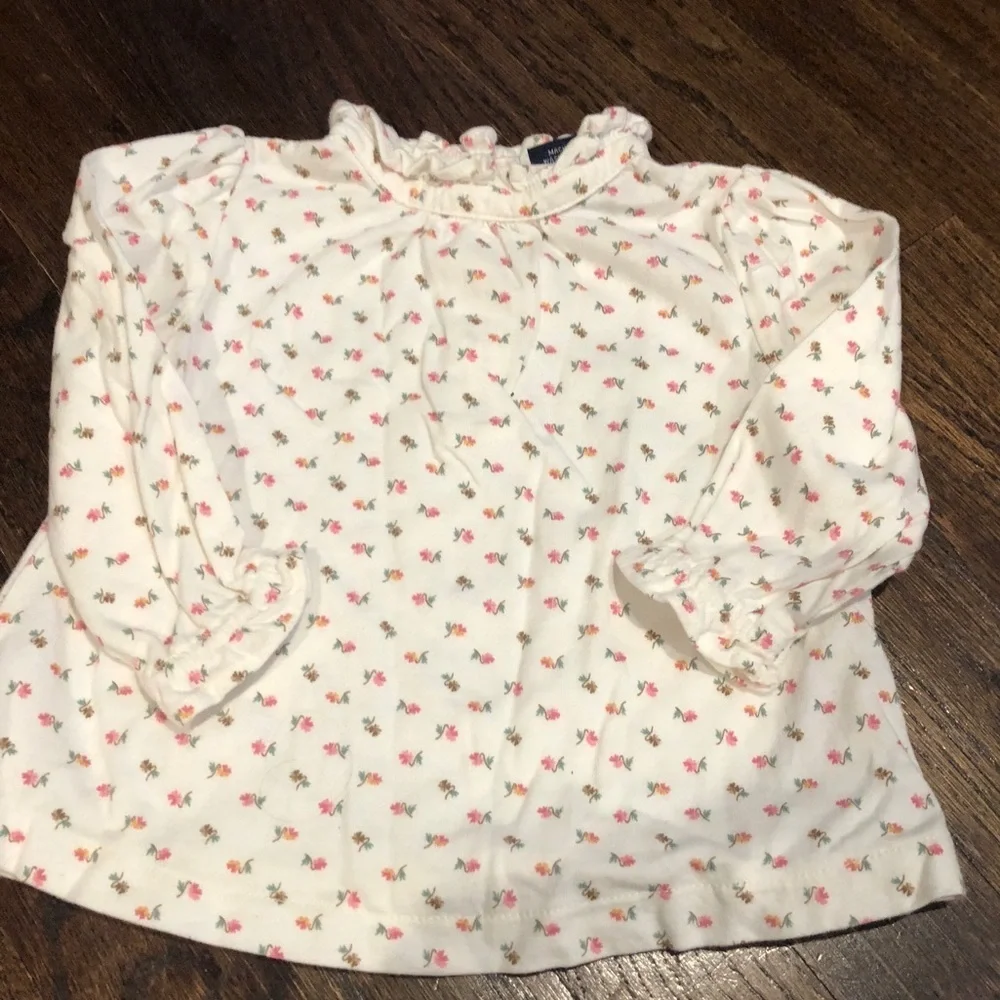 Sweet White Floral Print Ruffled Long-Sleeve Top 9 months 🌹🎀RL